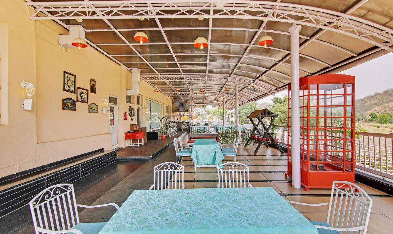Redwood Resort Panchkula Exterior photo